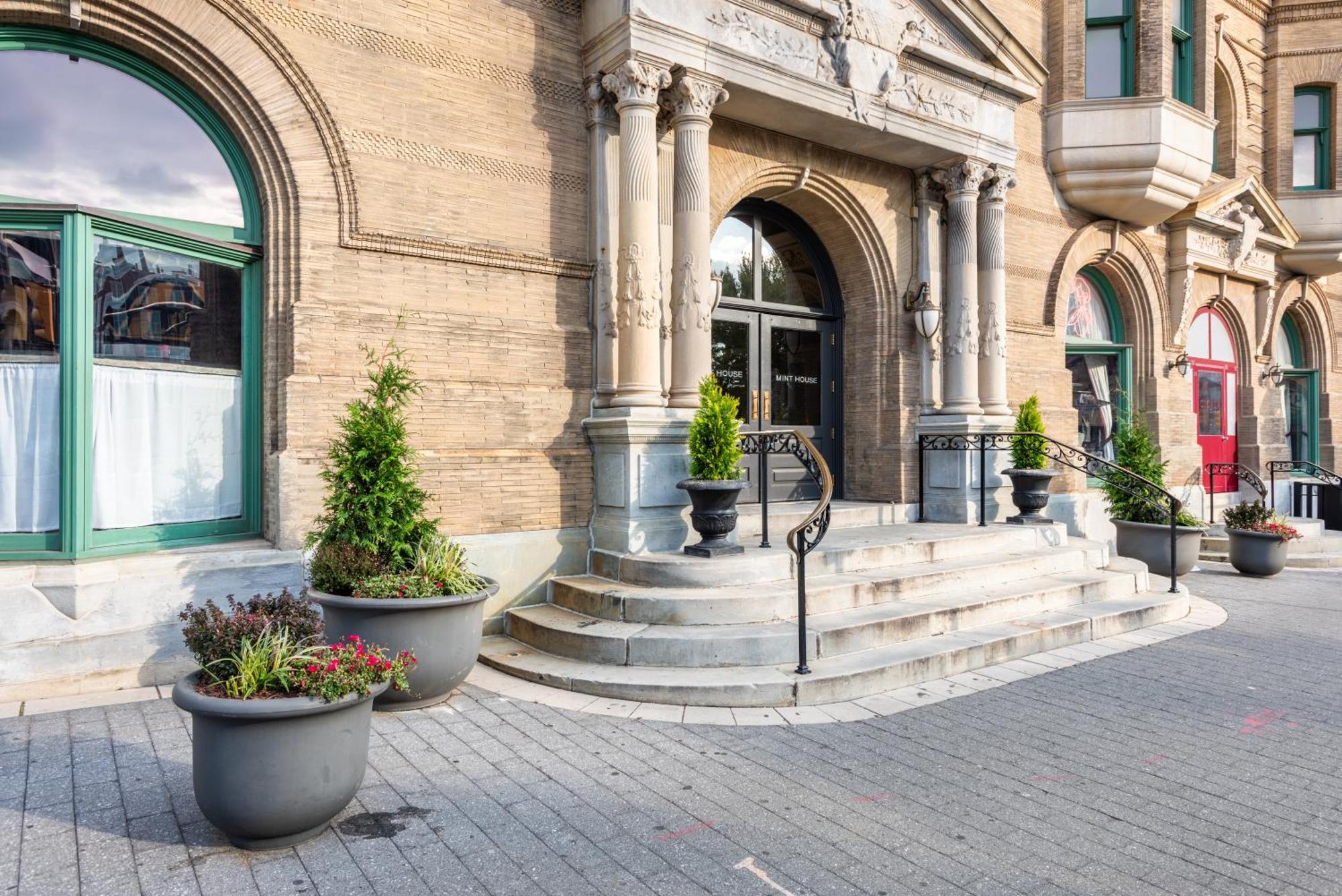 Mint House At The Divine Lorraine Hotel - Φιλαδέλφεια Εξωτερικό φωτογραφία